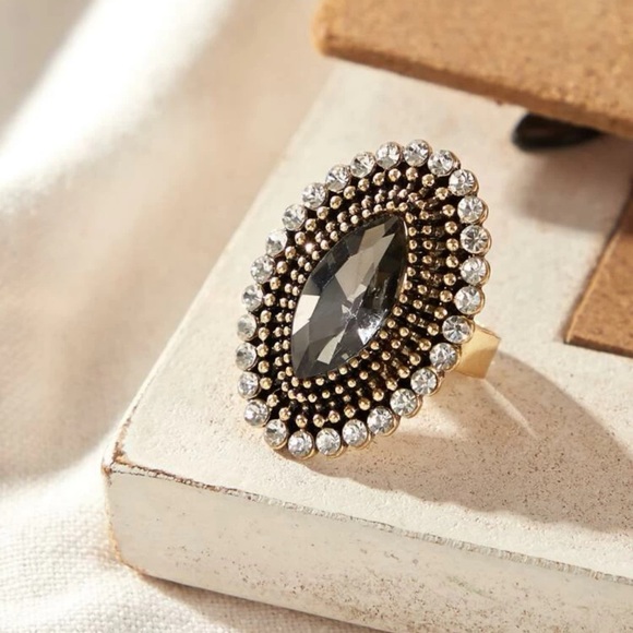 Gemstone Decor Ring with Rhinestone Details - Picture 2 of 5